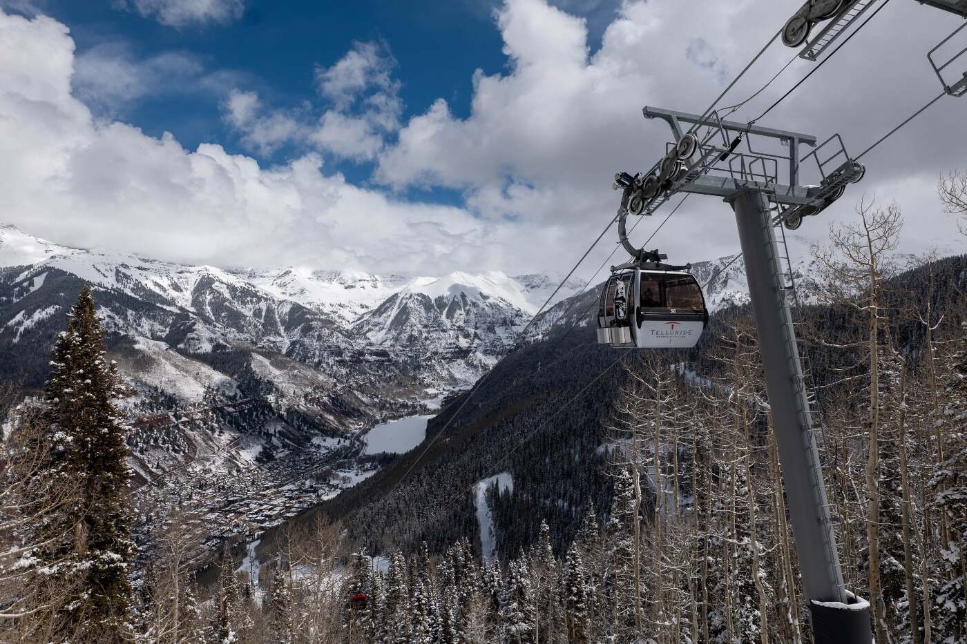 Telluride–Mountain Village gondola above the San Juan mountain valley